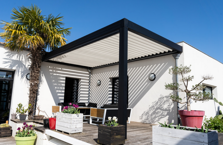 Transform Your Backyard with a Stunning Pergola